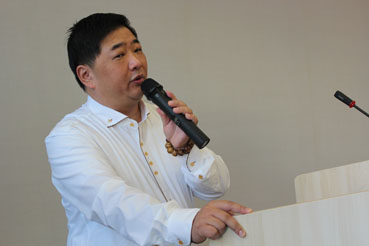 中国新风行业联盟常务副秘书长朱伟主持联盟年会并做报告