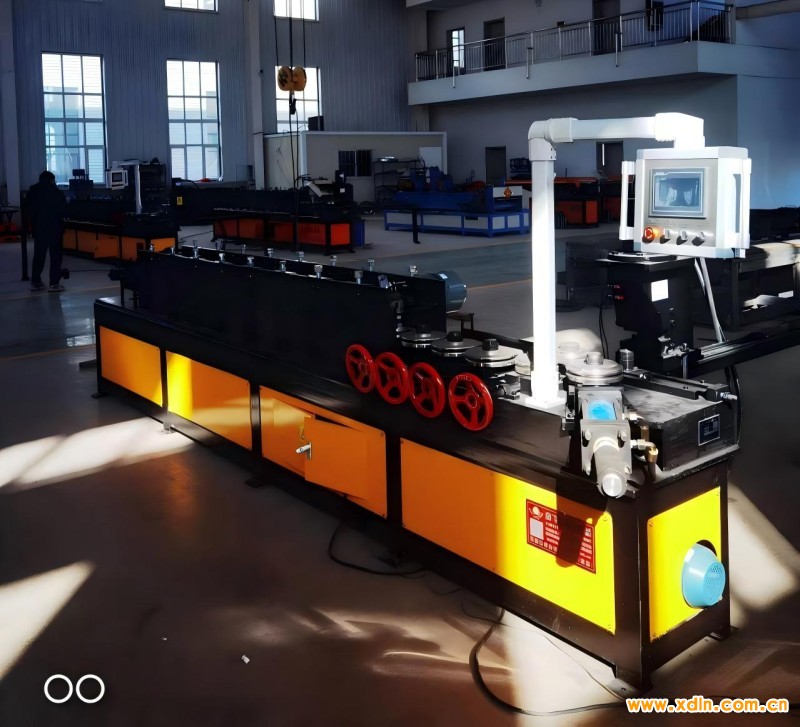 鑫飞扬数控校平、卷圆、切断一体机